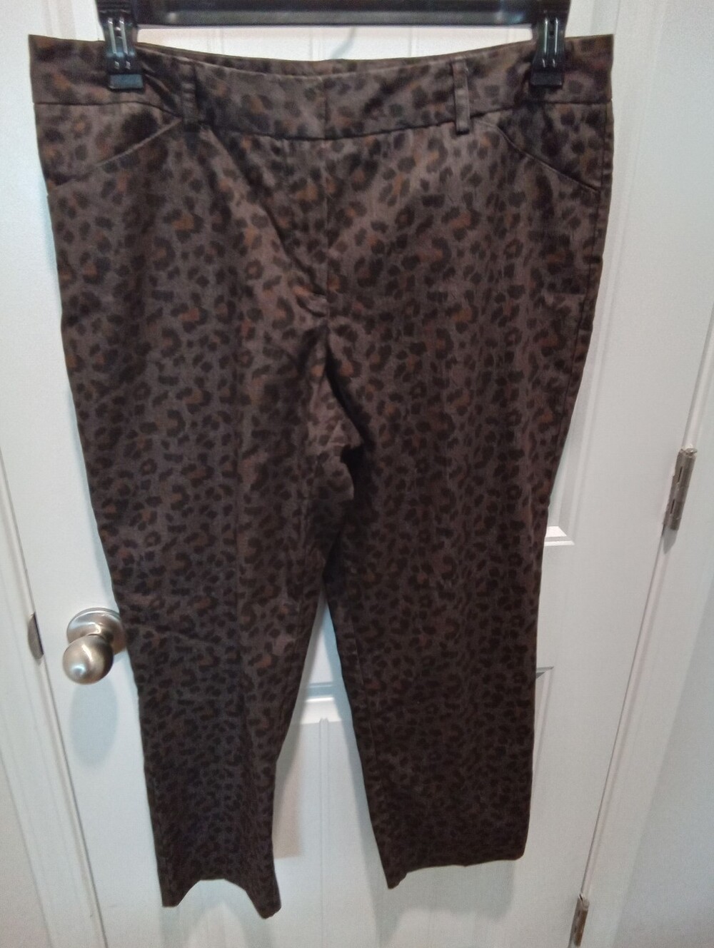 ND New Directions Plus Sz 14 Leopard Print Tapered Ankle Cropped Flat Front Pant - Picture 2 of 13